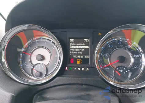 2015 Chrysler Town & Country Touring z USA, uszkodzony, nr VIN 2C4RC1BG2FR755812